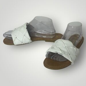 Lynx White Braided Faux Leather Womens 8 1/2 Flat‎ Sandal